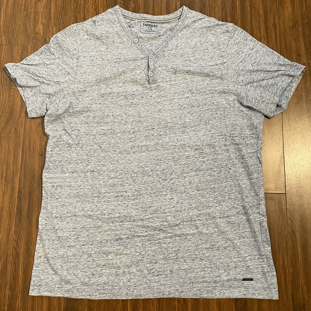 Express Large Henley T-Shirt New without Tags